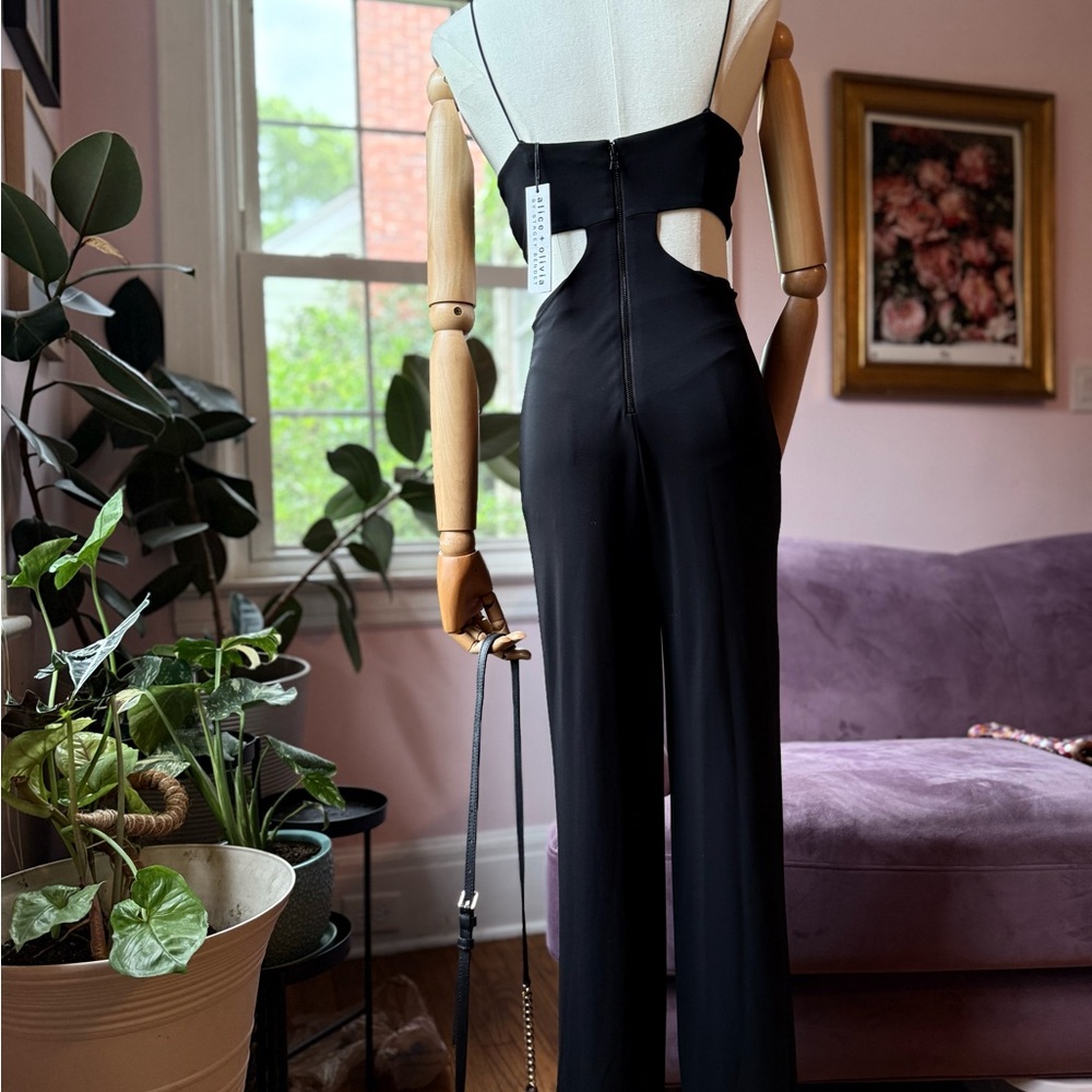 Alice + Olivia Cutout Jumpsuit Sz 0 – Plunging Tie Front, Red Carpet-Ready, NWT - Picture 8 of 10